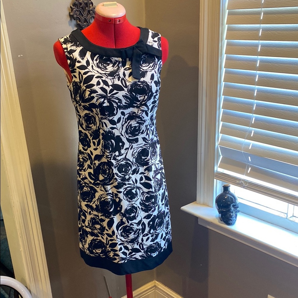 Tahari ASL Black and White Mini Sheath Dress with Peter Pan Collar